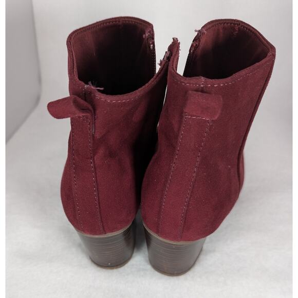 Old Navy sz 9 Faux Suede Sz 9. 2.5" Stacked heel zippers Mid ankle boot Oxblood - Picture 2 of 11